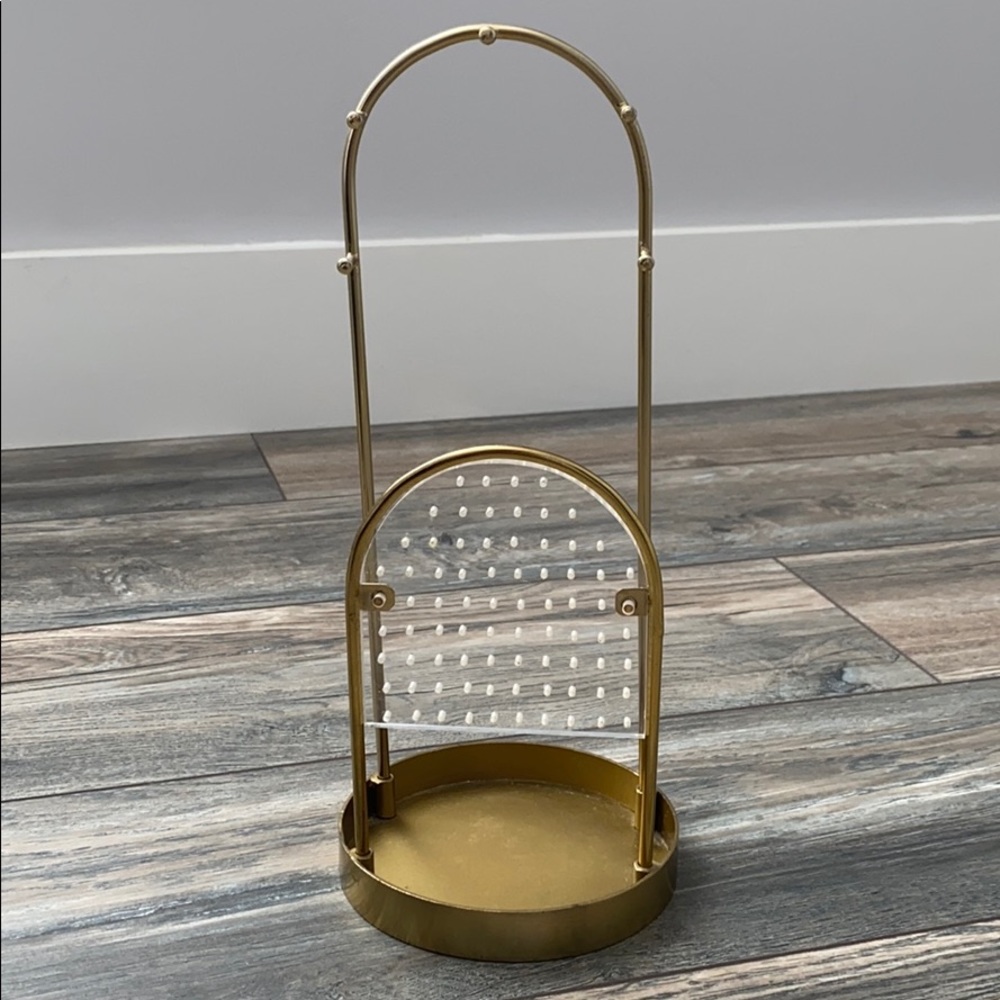 Jewelry holder